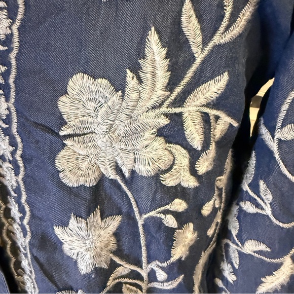 NWT Foxy Women Blue Jacket with White Embroidery Sz L - Picture 4 of 7